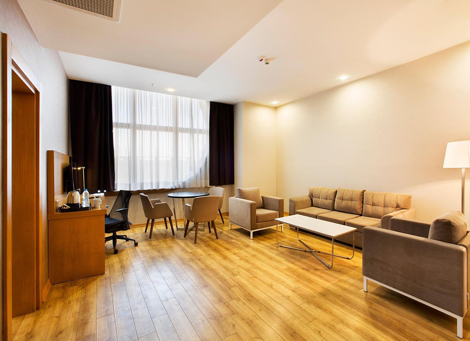 Hilton Garden Inn Kocaeli Sekerpinar Sekerpinari Exterior photo
